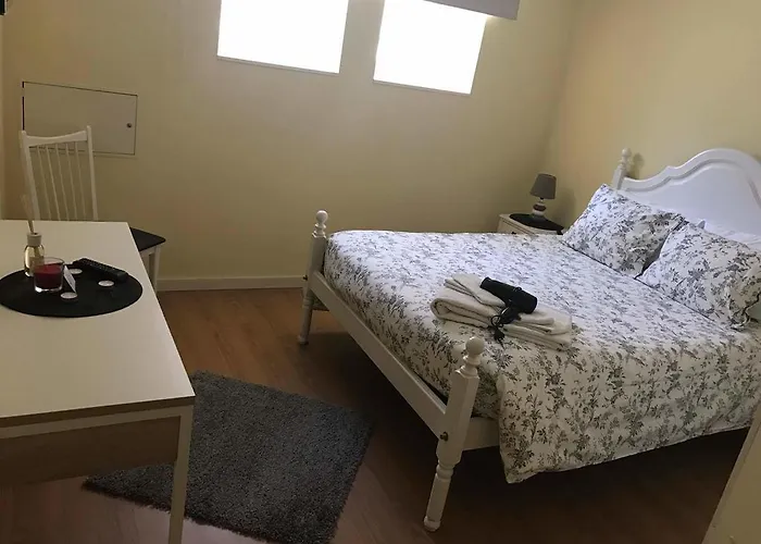 Jualis Pensionat Oporto