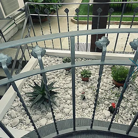 Casa de hóspedes Jualis 3*