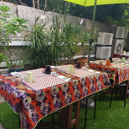 Jualis 招待所 波尔图