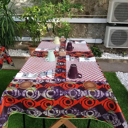 Jualis Casa de hóspedes 3*