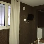 Jualis Πανσιόν 3*