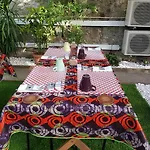 Jualis Πανσιόν 3*
