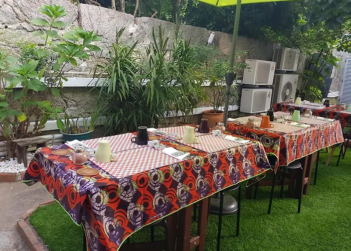 Jualis Πανσιόν Πόρτο