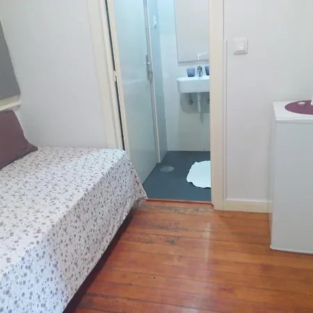 Jualis Pensión Oporto